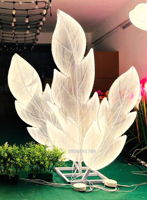 Cụm 3 lá led trang trí