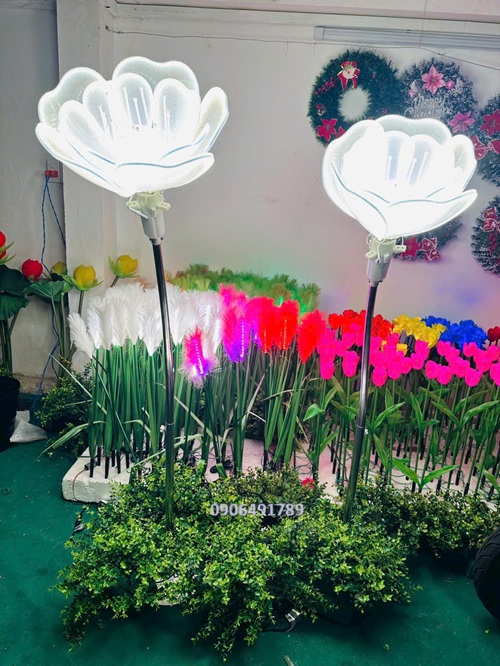 đèn dẫn lối hoa led có động cơ