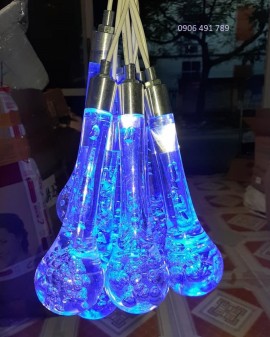 Đèn led giọt nước ánh sáng màu xanh
